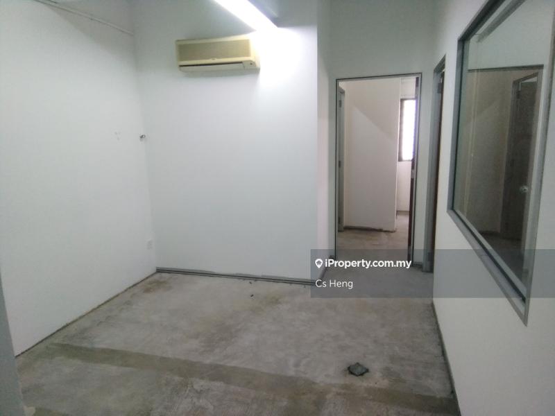 Office for Sale in Taman Sri Batu Caves, Batu Caves by Cs Heng - iProperty.com.my