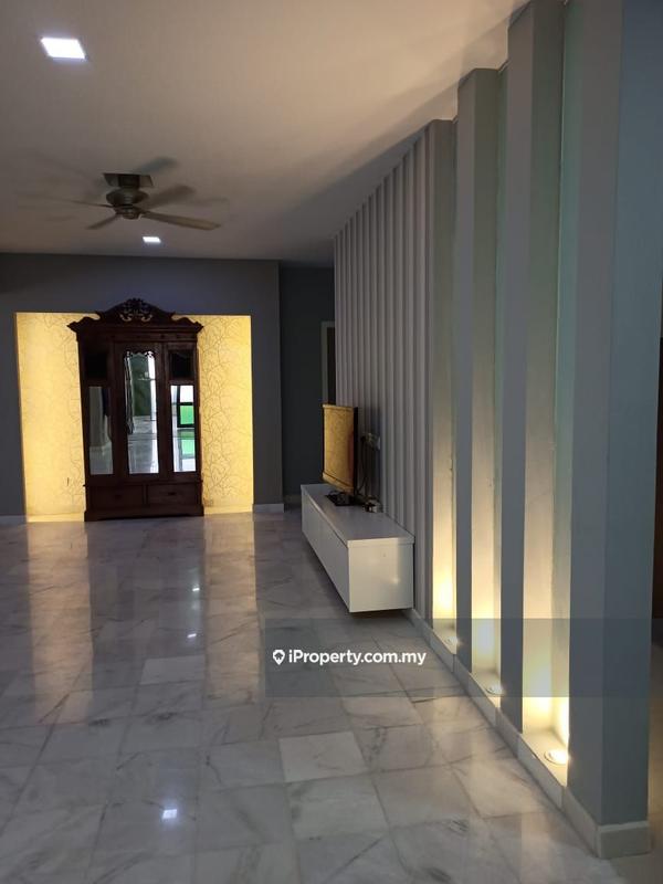 Bungalow House for Sale in Tanjung Bungah, Penang by Ederic J. Low - iProperty.com.my