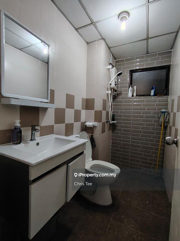 Condominium for Sale in Royal Domain Sri Putramas 2 by Chris Tee - iProperty.com.my