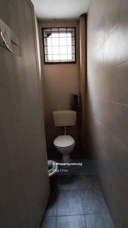 Shop / Office for Rent in Jalan Hj Manan, Kluang by Alice Choo - iProperty.com.my