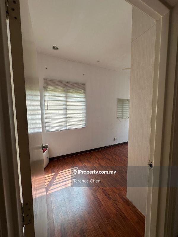 Rumah Berangkai 2 Tingkat untuk Dijual di Taman Puchong Hartamas Kim Crest, Puchong oleh Terence Chen - iProperty.com.my