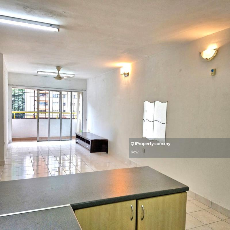 For Sale - Flora Damansara Apartment