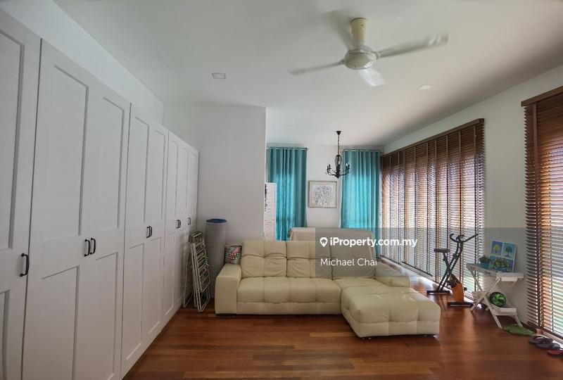 Bungalow House untuk Dijual di Jalan Villa 2/1, Lake Front Villa, Cyberjaya oleh Michael Chai - iProperty.com.my