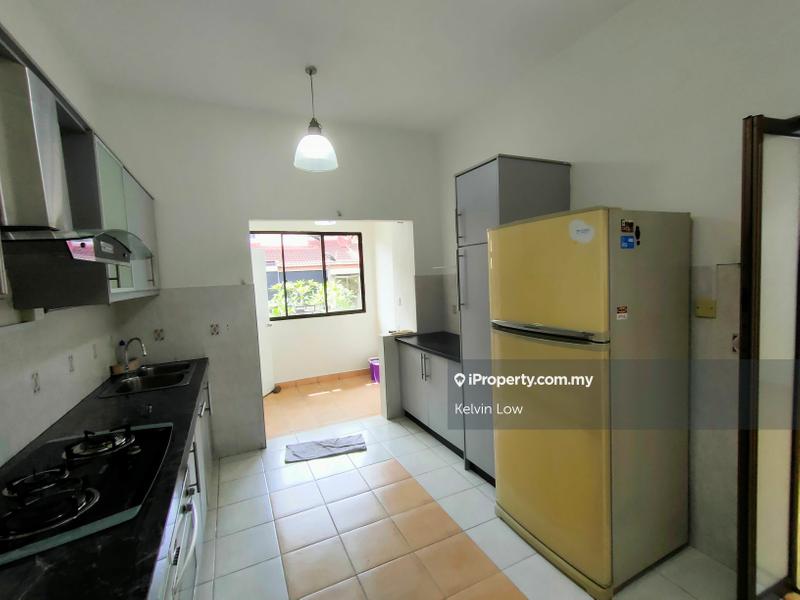 Townhouse for Sale in Kota Damansara, Selangor by Kelvin Low - iProperty.com.my