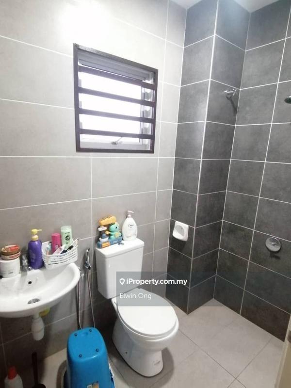 Rumah Teres 2-Tingkat untuk Dijual di Halya @ Daunan Worldwide Bandar Puncak Alam, Puncak Alam oleh Elwin Ong - iProperty.com.my