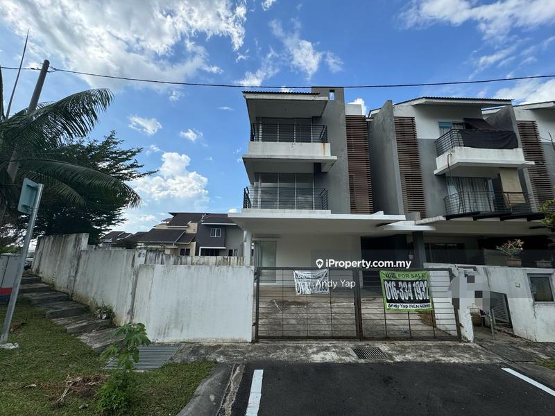 Rumah Teres 3-Tingkat untuk Dijual di Kota Emerald, Rawang oleh Andy Yap - iProperty.com.my