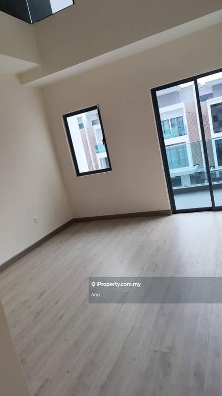 Rumah Berangkai 3 Tingkat untuk Dijual di Bandar Nusaputra, Puchong oleh Ann - iProperty.com.my