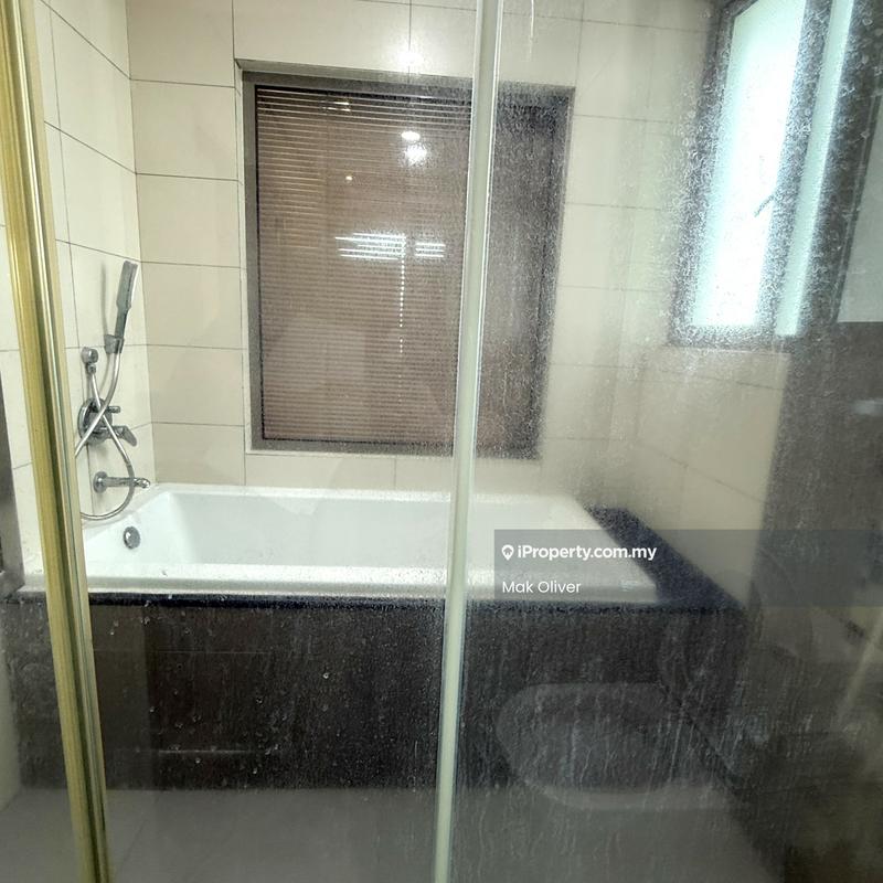 Condominium for Rent in KM1 East by Oliver Mak - Bathroom - iProperty.com.my