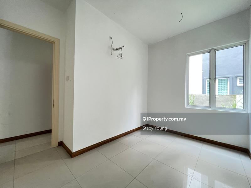 Rumah Berkembar untuk Dijual di Bandar Sungai Long, Cheras oleh Stacy Young - iProperty.com.my