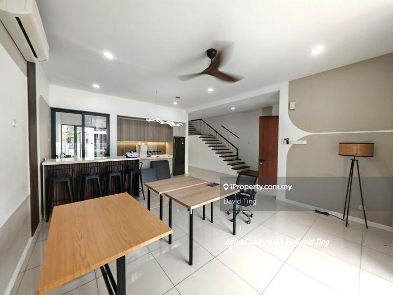 Rumah Berangkai 3 Tingkat untuk Dijual di Lake Fields, Sungai Besi oleh David Ting - iProperty.com.my