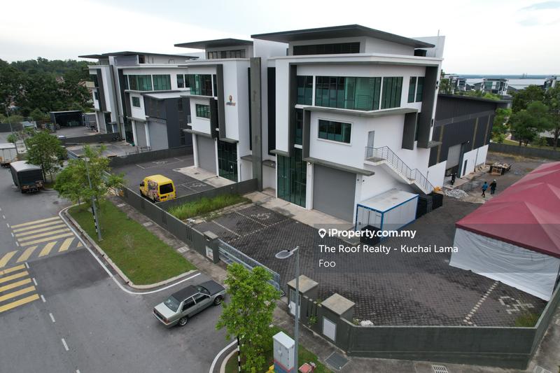 For Rent - 3 Storey Ijok Nouvelle Kota Puteri Semi-D Factory