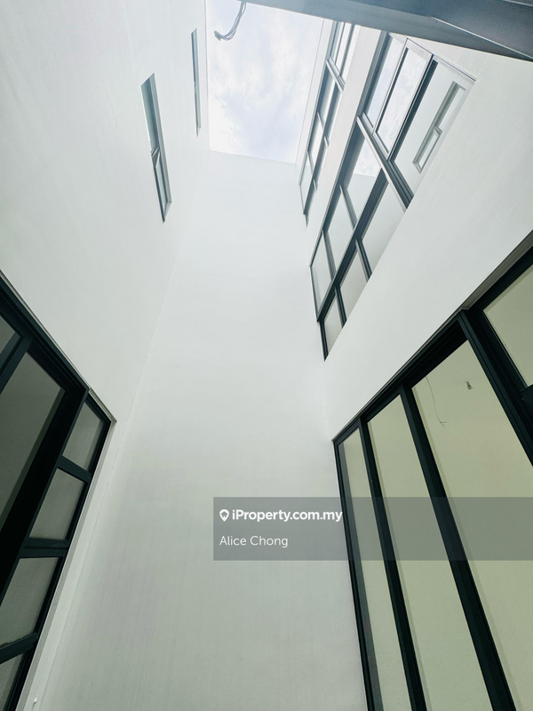 3-storey Terraced House for Sale in The Kews Senibong Leisure Farm, Gelang Patah by Alice Chong - iProperty.com.my