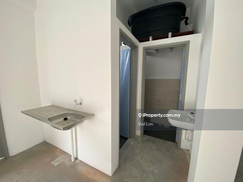 Shop / Office untuk Dijual di Taman Saujana, Kluang oleh Vivi Lim - iProperty.com.my