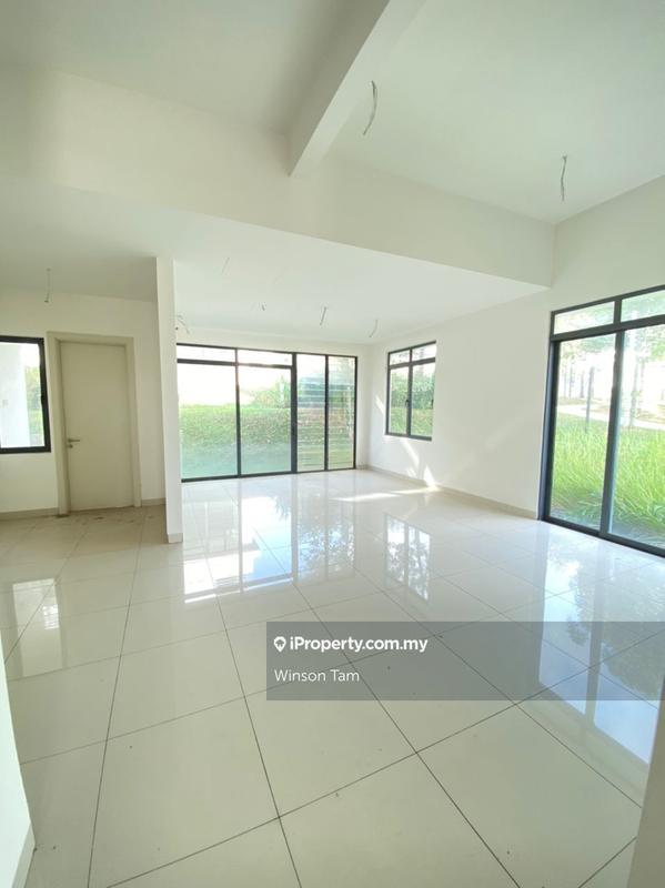 3-storey Terraced House for Sale in Lakeclub Parkhomes Rawang, Rawang by Winson Tam - iProperty.com.my