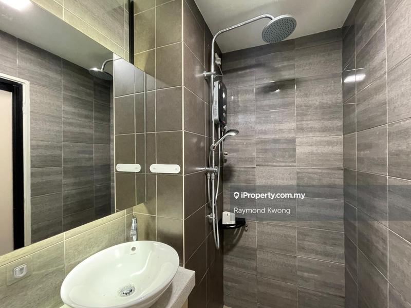 Service Residence for Sale in Symphony Tower (Menara Simfoni) by Raymond Kwong - iProperty.com.my