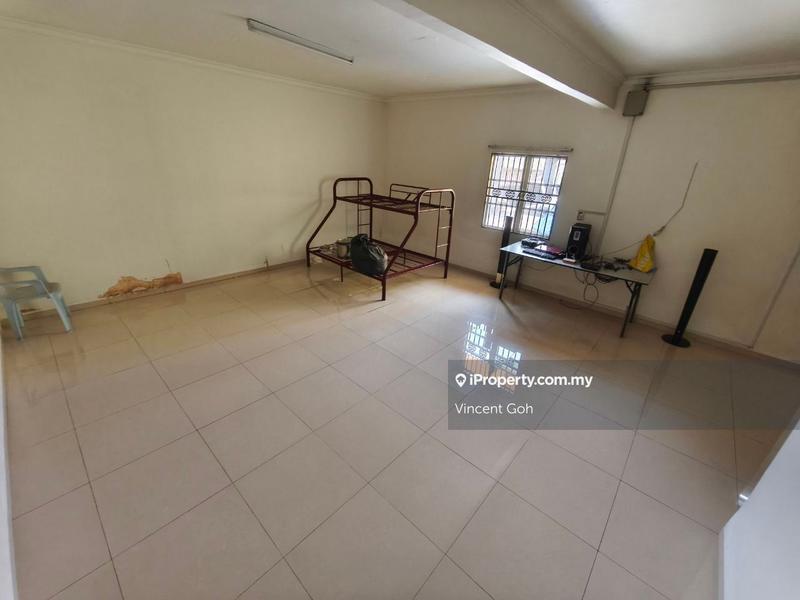 Rumah Berangkai 2.5 Tingkat untuk Dijual di Desa Latania, Shah Alam oleh Vincent Goh - iProperty.com.my