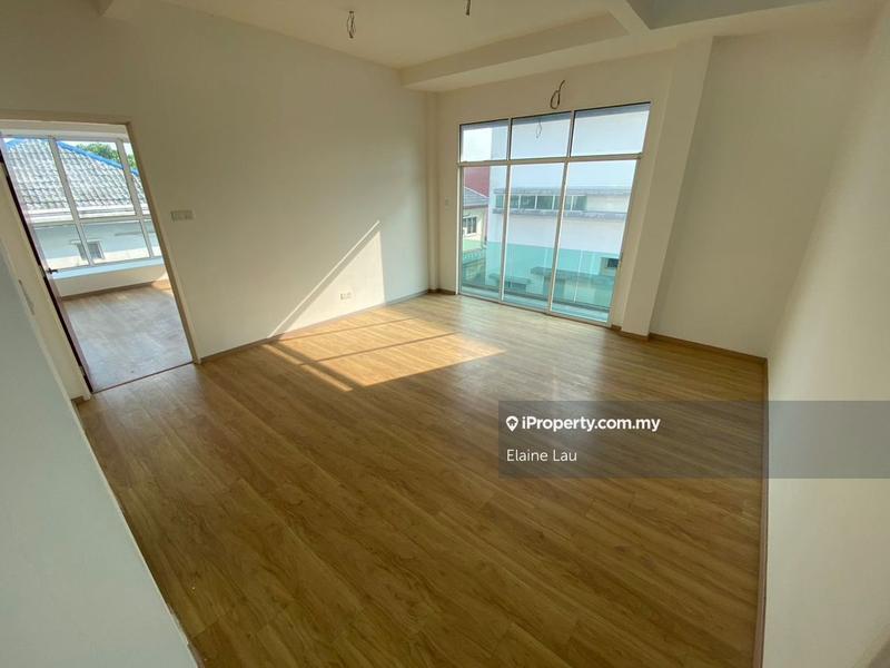 Banglo untuk Dijual di Jalan Desa ,Rawang ,Bandar Country Homes, Rawang oleh Elaine Lau - iProperty.com.my