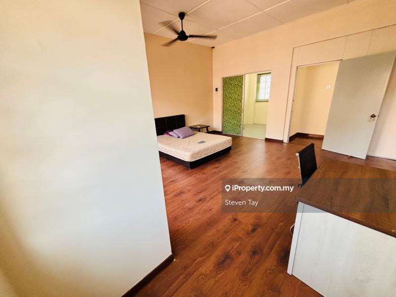 2.5-storey Terraced House for Sale in BANDAR PUCHONG JAYA, Puchong by Steven Tay - iProperty.com.my