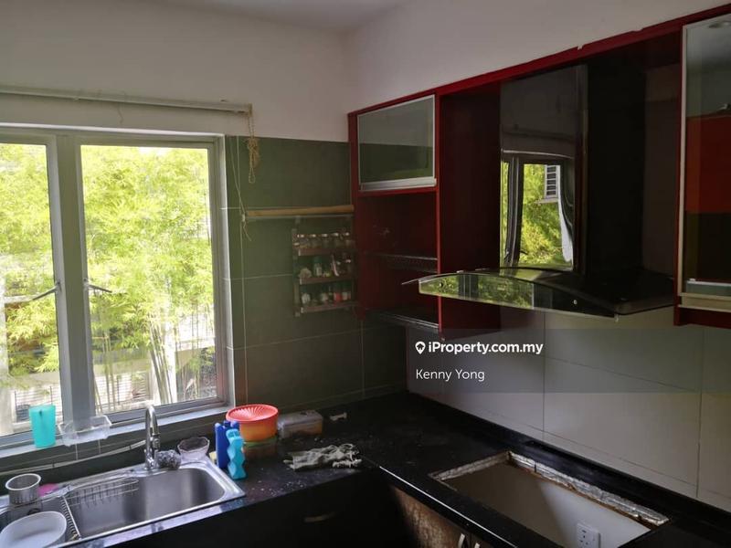 Townhouse for Sale in Kelana Jaya, Petaling Jaya by Kenny Yong - iProperty.com.my