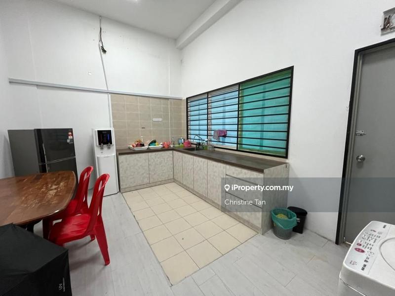 Shop / Office untuk Disewa di Seksyen U5, Shah Alam oleh Christine Tan - iProperty.com.my