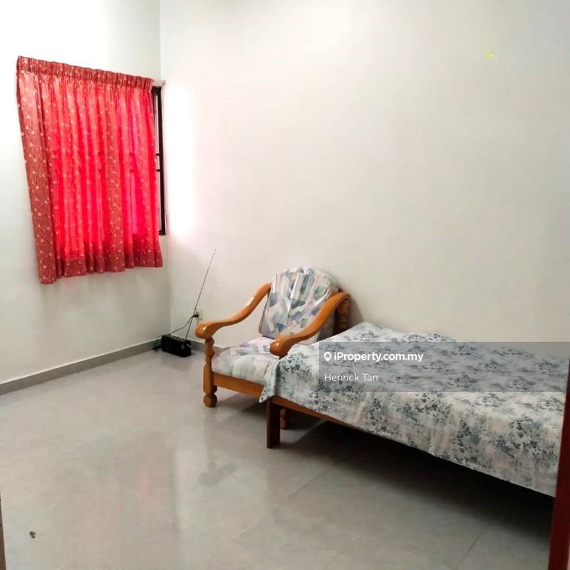 Rumah Teres 2-Tingkat untuk Dijual di Taman Puncak Kinrara, Bandar Kinrara oleh Henrick Tan - iProperty.com.my
