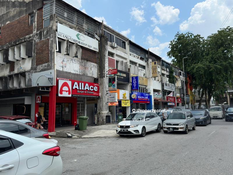 Kedai untuk Disewa di Kuala Lumpur, Jalan Klang Lama (Old Klang Road) oleh Vic Tan - Exterior - iProperty.com.my