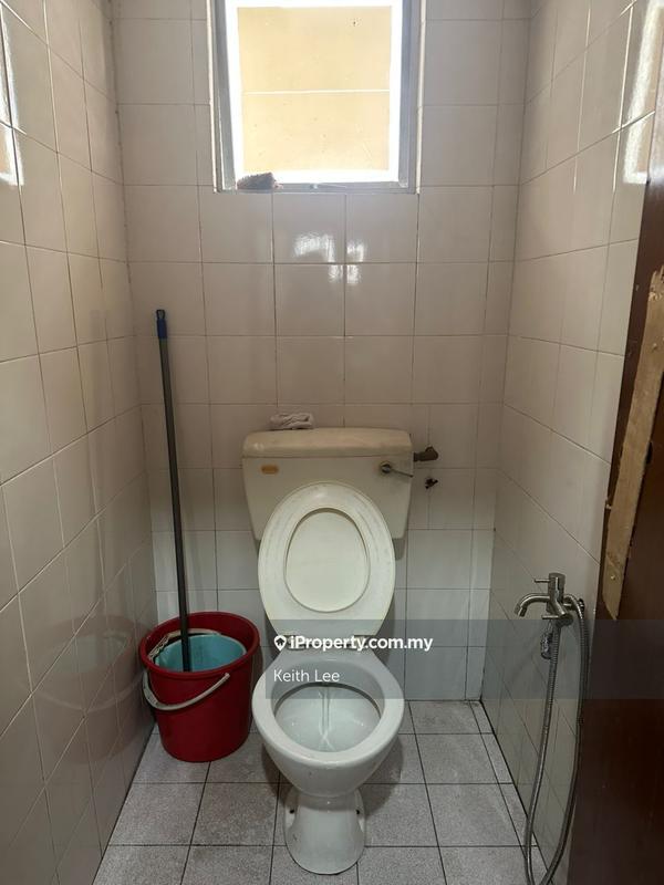 Kedai-Pejabat untuk Disewa di 3 Storey Shop Office Tanming Permai For Rent, Balakong oleh Keith Lee - iProperty.com.my