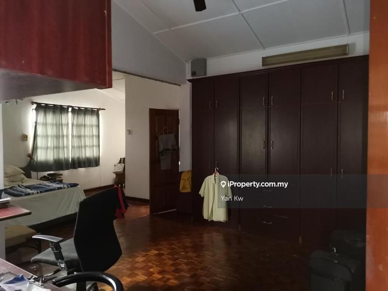 Rumah Berkembar untuk Dijual di Seksyen 5, Petaling Jaya oleh Yan Kw - iProperty.com.my