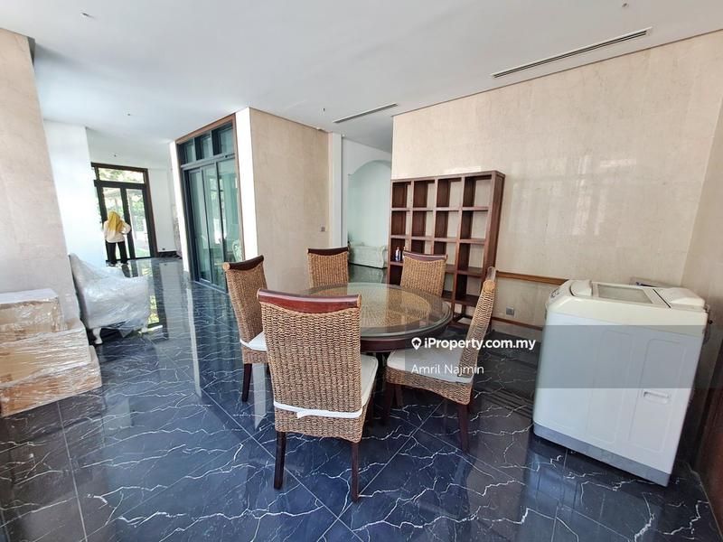 Bungalow House for Sale in Bukit Jelutong, Shah Alam by Amril Najmin - iProperty.com.my