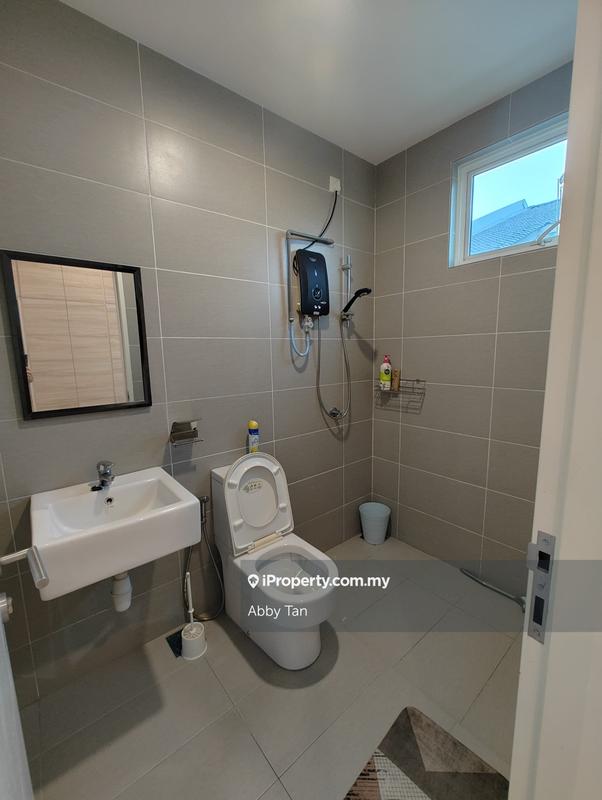 Rumah Teres untuk Disewa di Hijayu 3, Bandar Sri Sendayan oleh Abby Tan - iProperty.com.my