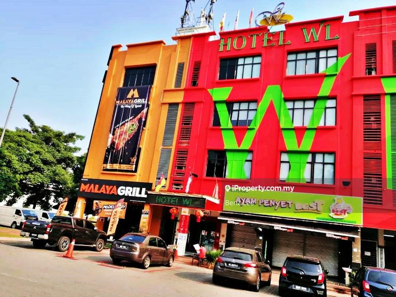 Kedai untuk Dijual di Seksyen U20, Sungai Buloh oleh Benz Lee - iProperty.com.my