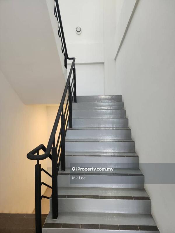 For Rent - Marq Bizpark Corner 3 Storey Cluster Warehouse, Show Room, Shop Office, Sungai Kapar Indah