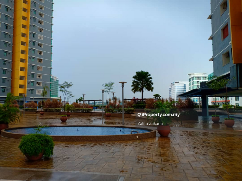 Service Residence for Sale in Vista Alam by Zalifa Zakaria - iProperty.com.my