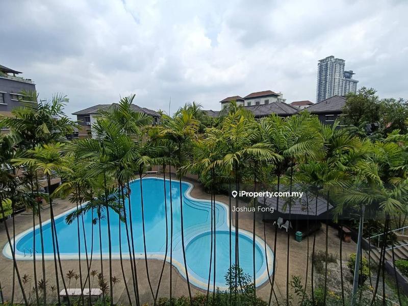 For Sale - Villa OUG