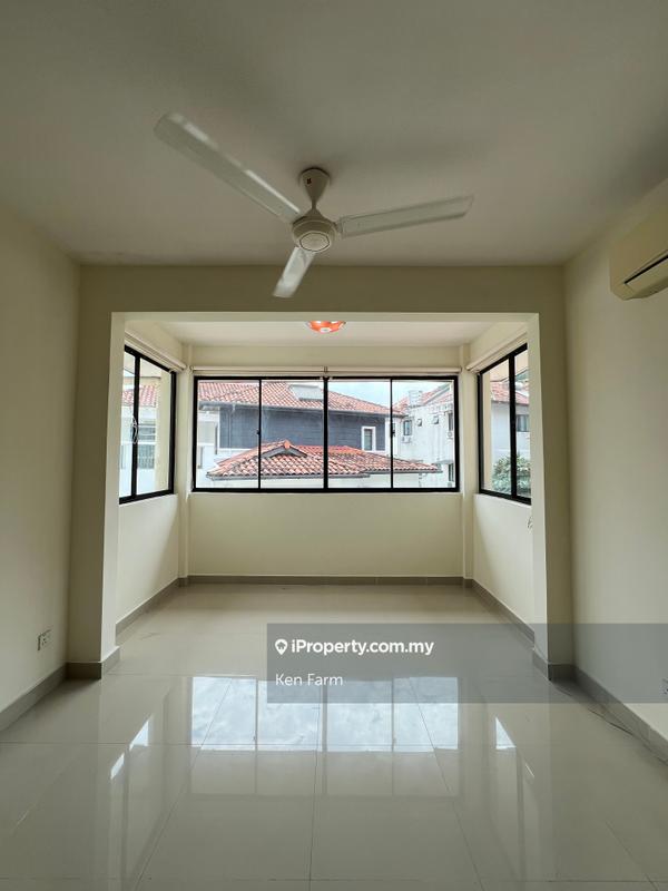 Rumah Berangkai 3 Tingkat untuk Dijual di The Peak cheras, Taman bukit prima, Cheras oleh Ken Farm - iProperty.com.my