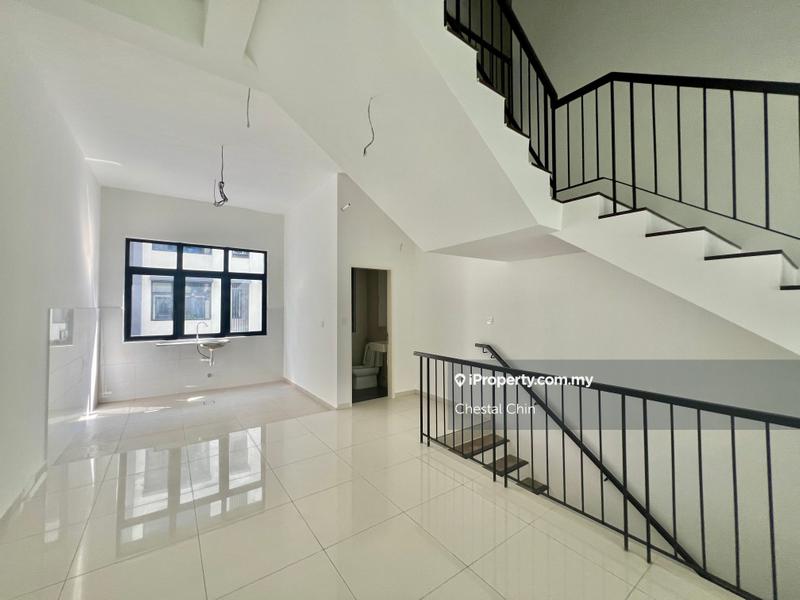 Rumah Bandar untuk Dijual di Taman Bukit Serdang, Seri Kembangan oleh Chestal Chin - iProperty.com.my
