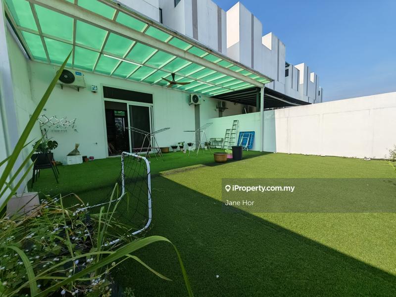 Rumah Teres 3-Tingkat untuk Dijual di 16 Sierra, Puchong oleh Jane Hor - iProperty.com.my