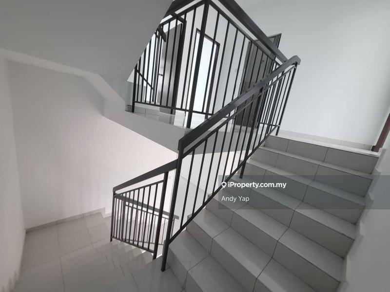 Rumah Teres 3-Tingkat untuk Dijual di Taman Kundang Jaya, Rawang oleh Andy Yap - iProperty.com.my