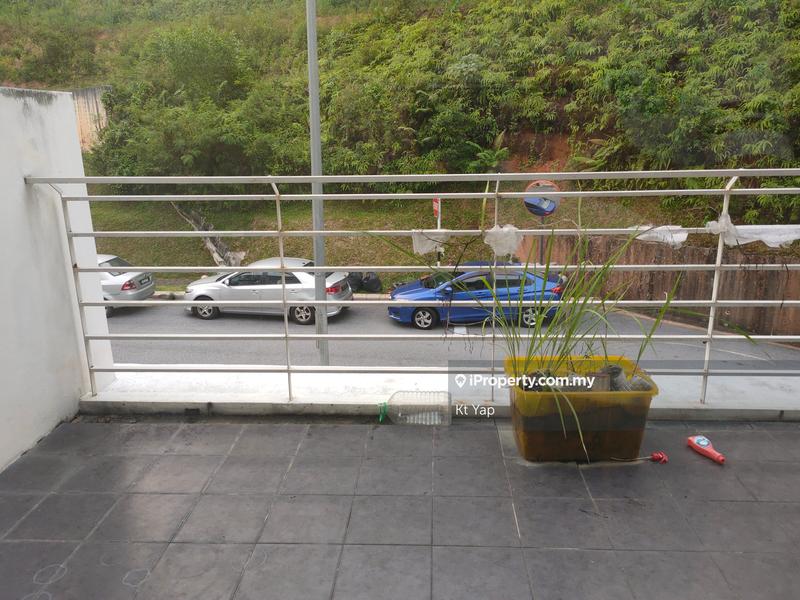3-storey Terraced House for Sale in Serdang, Seri Kembangan by Kt Yap - iProperty.com.my