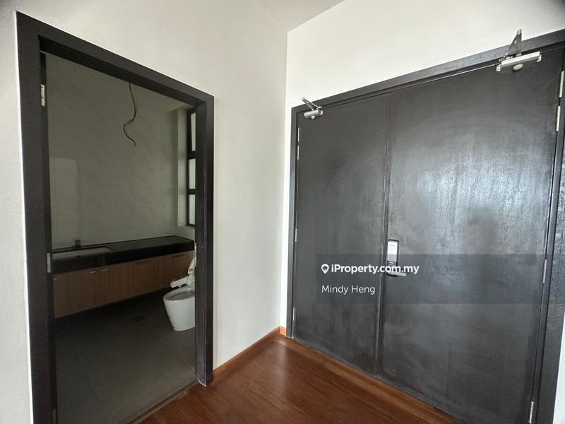 Pangsapuri untuk Dijual di Molek Pine 4 oleh Mindy Heng - iProperty.com.my