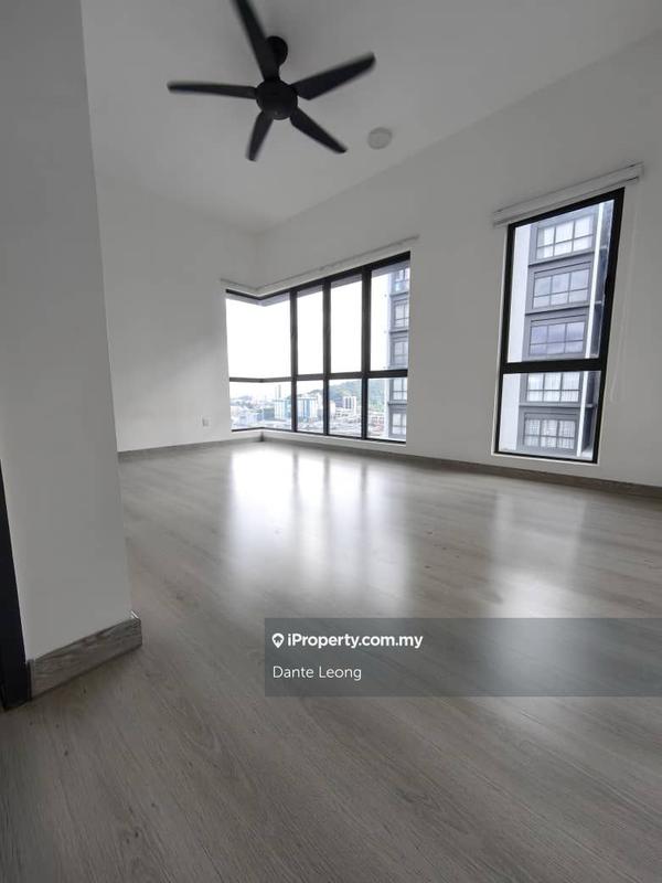 For Sale - The Holmes 2