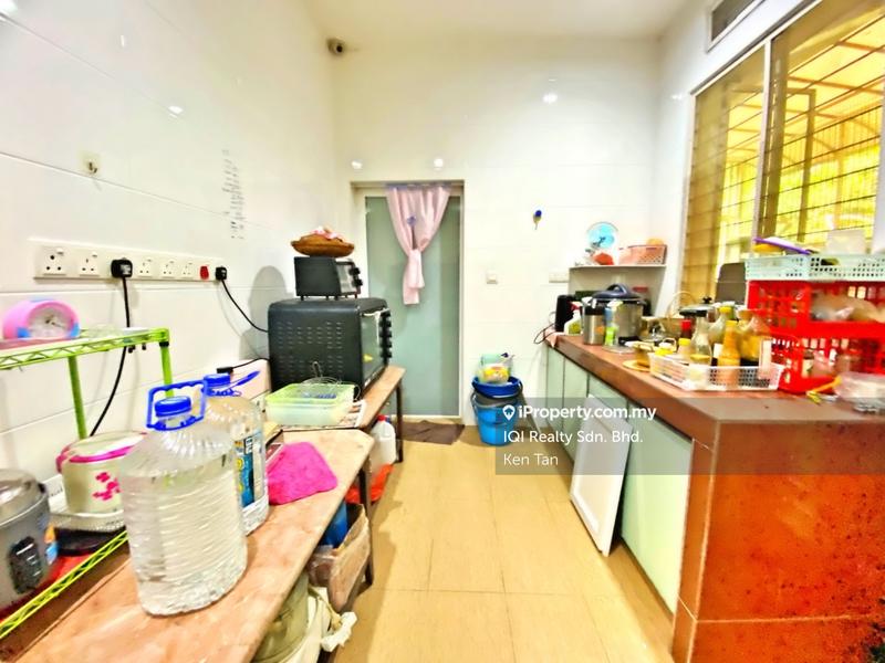 Rumah Berkembar untuk Dijual di Seksyen 9, Kota Damansara oleh Ken Tan - iProperty.com.my