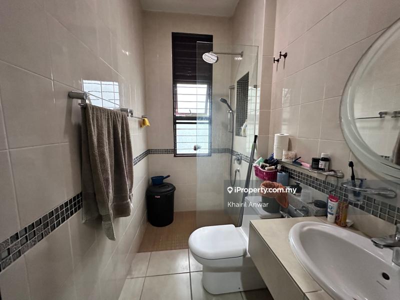 Rumah Berkembar untuk Dijual di Bukit Jelutong, Shah Alam oleh Khairil Anwar - iProperty.com.my