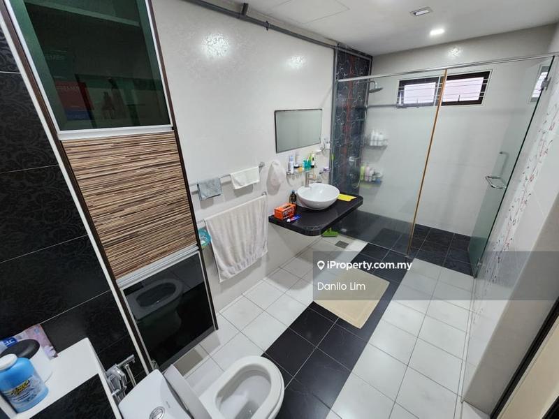 Rumah Berkembar untuk Dijual di Taman Bukit Prima, Cheras oleh Danilo Lim - Bathroom - iProperty.com.my