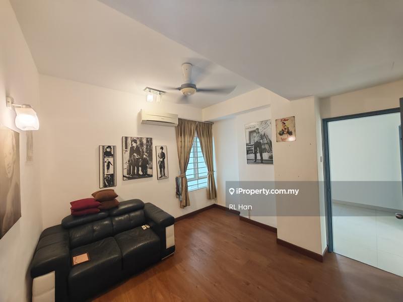 Condominium for Sale in The Boulevard by RL Han - Living Room - iProperty.com.my