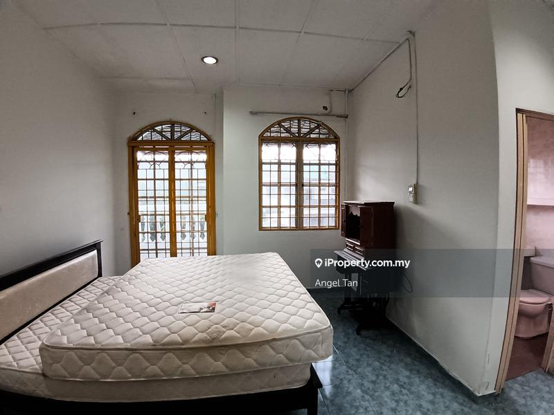 Rumah Berangkai 2 Tingkat untuk Dijual di BANDAR PUCHONG JAYA, Puchong oleh Angel Tan - iProperty.com.my