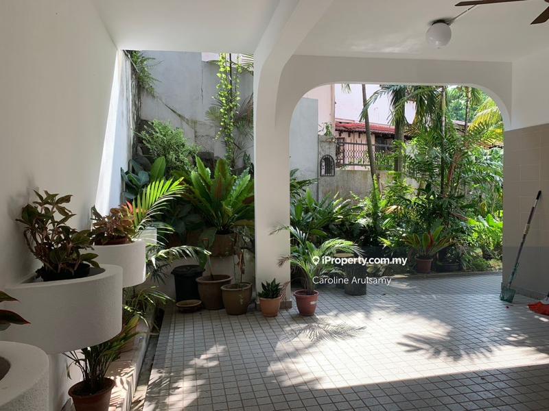 Bungalow House untuk Dijual di Kampung Tunku, Petaling Jaya oleh Caroline Arulsamy - iProperty.com.my