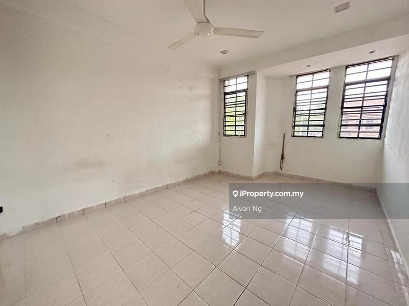Rumah Teres 2-Tingkat untuk Dijual di Sungai Long, Bandar Sungai Long oleh Aivan Ng - iProperty.com.my