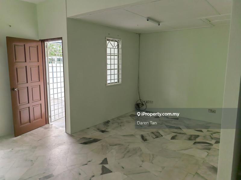 Rumah Teres 2-Tingkat untuk Dijual di Usj 1, Subang Jaya oleh Daren Tan - iProperty.com.my