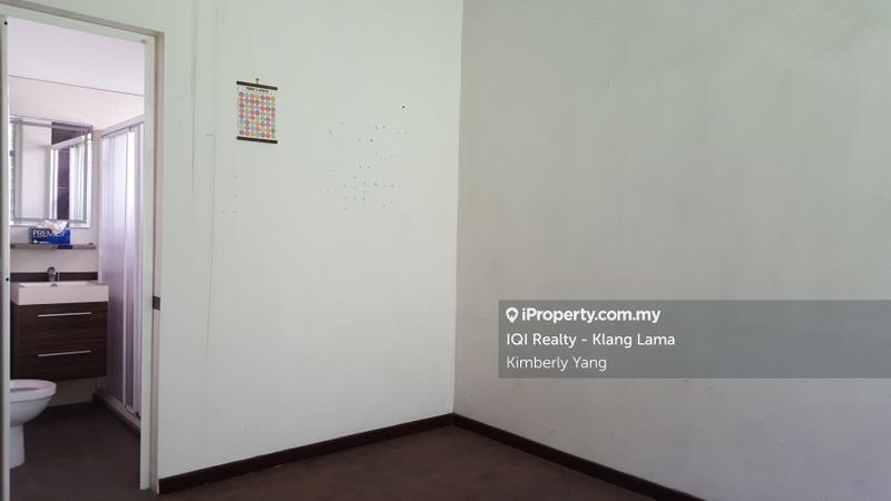 Rumah Berkembar untuk Dijual di Taman Danau Desa, Taman Desa oleh Kimberly Yang - iProperty.com.my
